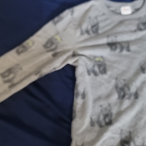 Sweater - Picture 3 of 5